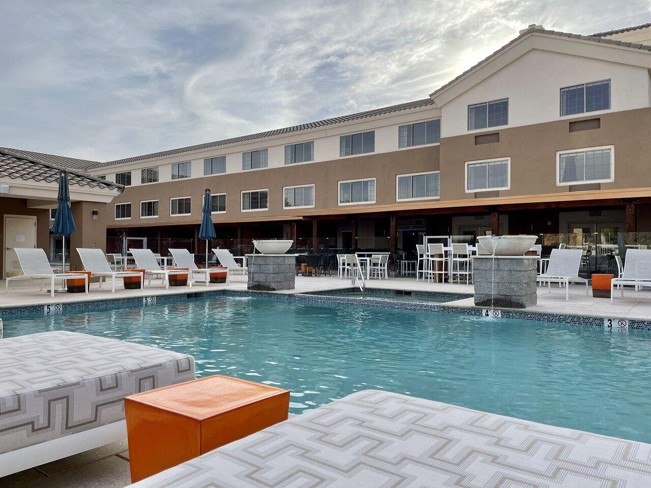 Aiden By Best Western Scottsdale North Екстериор снимка
