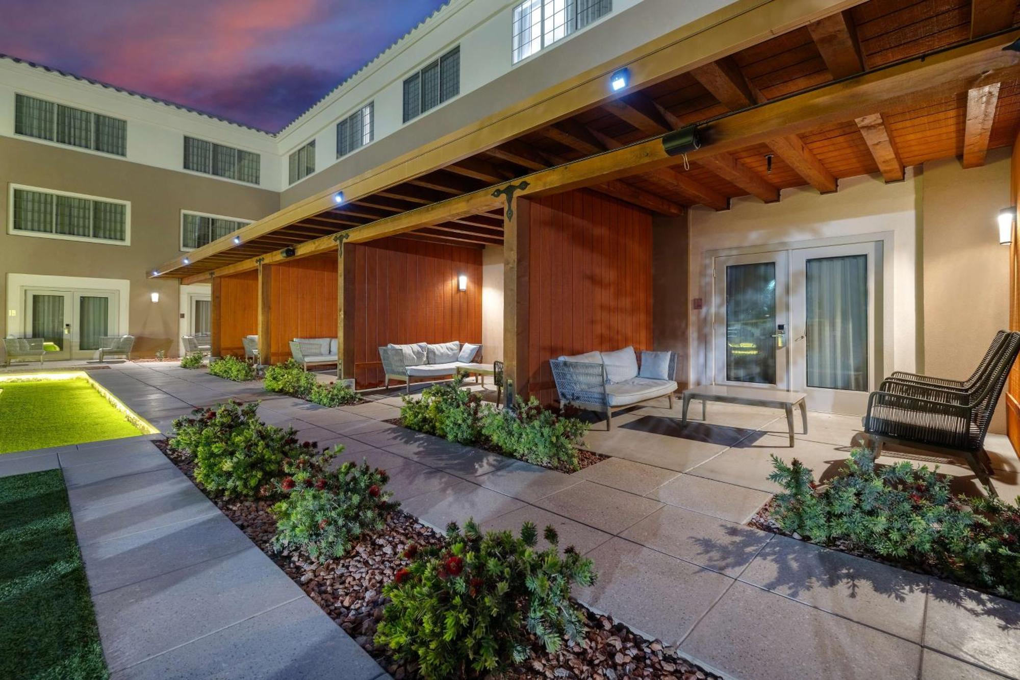 Aiden By Best Western Scottsdale North Екстериор снимка