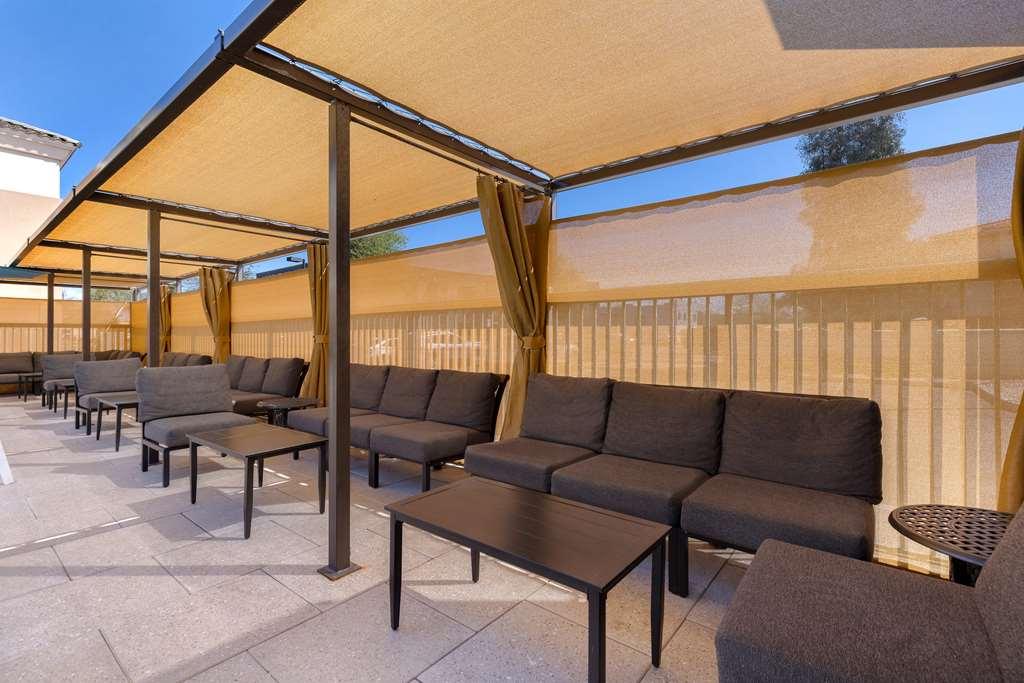 Aiden By Best Western Scottsdale North Съоръжения снимка